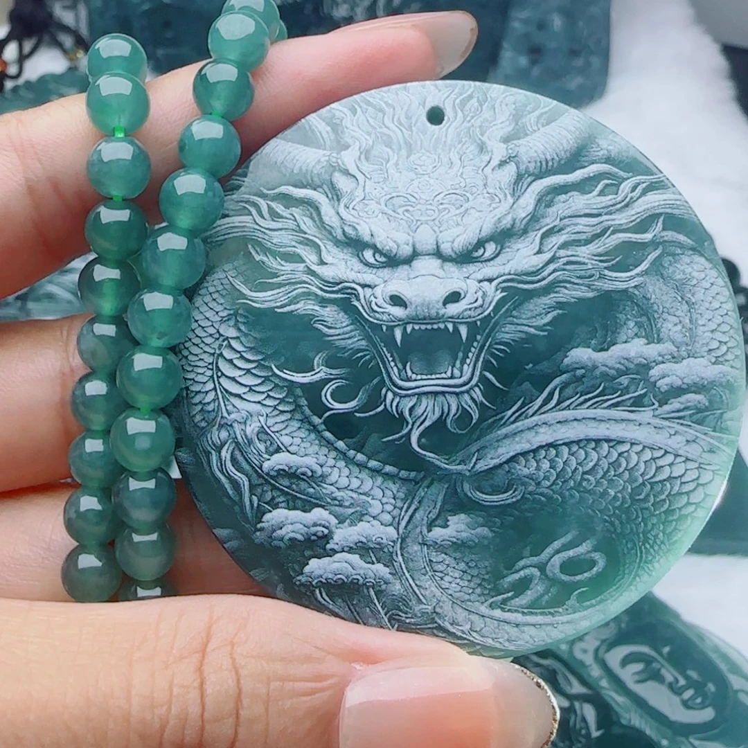 颈饰未镶嵌翡翠多样性发货天然的A货翡翠