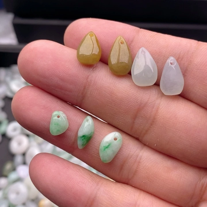猫***鱼翡翠未镶嵌吊坠(不含链)