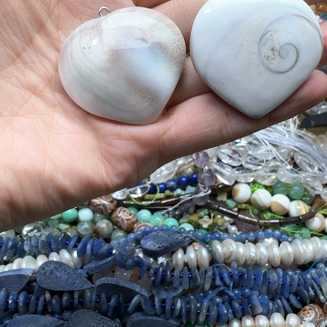 玛瑙/玉髓未镶嵌珠宝半成品一个40mm螺化石吊坠