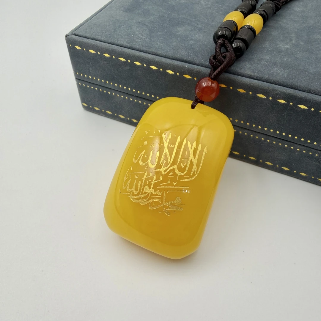 非金属树脂吊坠 鸡油黄树脂方形项链吊坠刻字毛衣链大气气质款