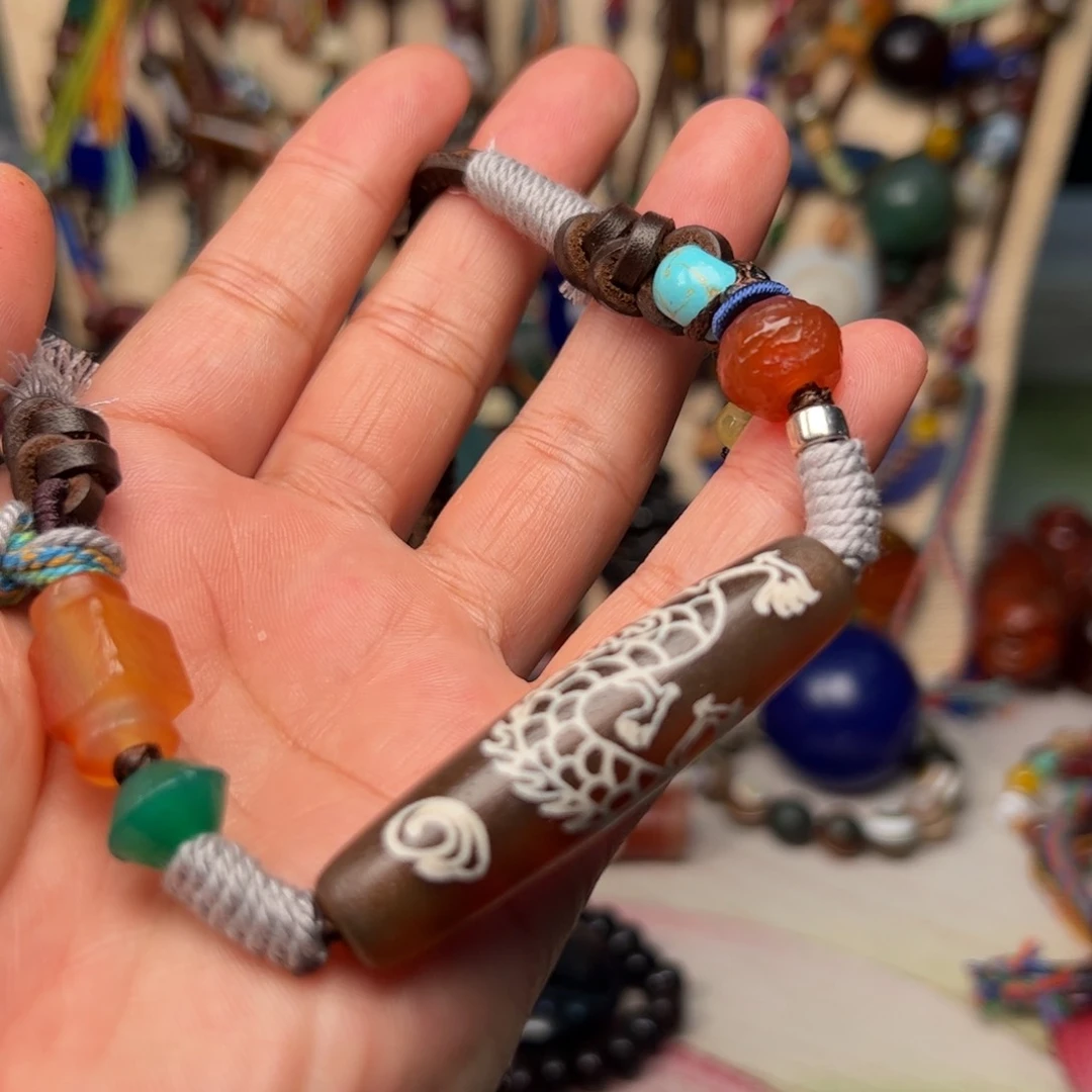 玛瑙/玉髓颈饰未镶嵌