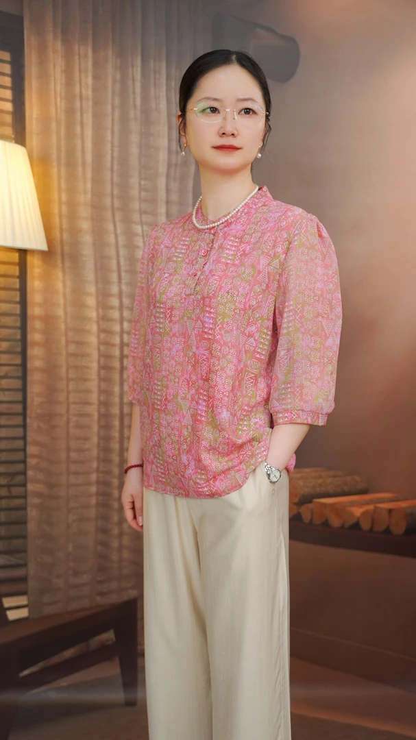 夏季新款小衫薄款宽松中老年女装时尚百搭衬衫妈妈装印花