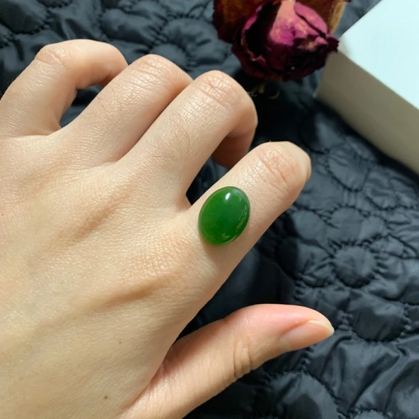 天然和田玉碧玉蛋面16x12mm