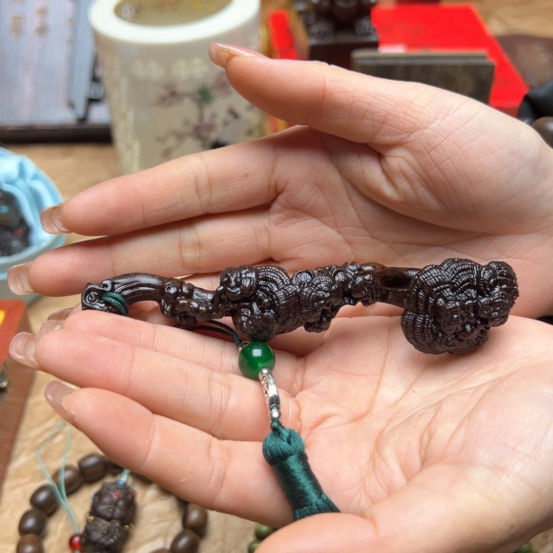 大叶紫檀（黑酸枝木类）