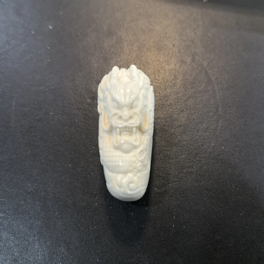 猛犸约45.7克雕刻件CZL1066