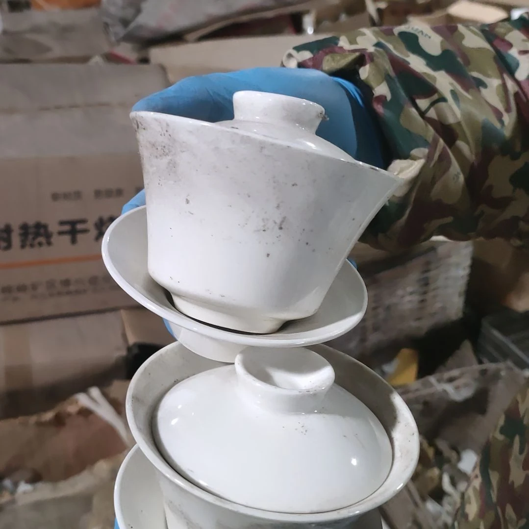 摆件陶瓷盘子碗啥都有