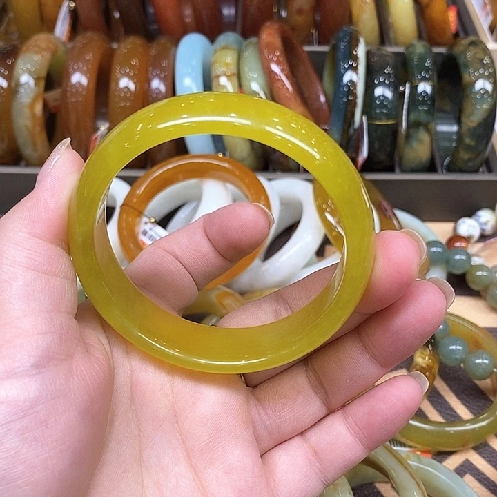 未镶嵌蛇纹石玉手镯