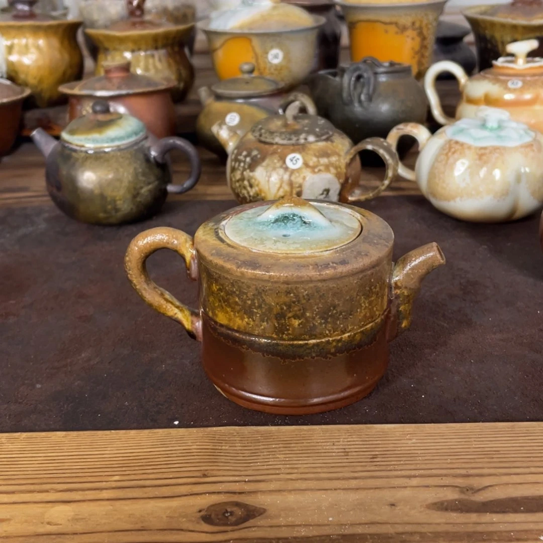 竹节壶。 柴烧。  容量150