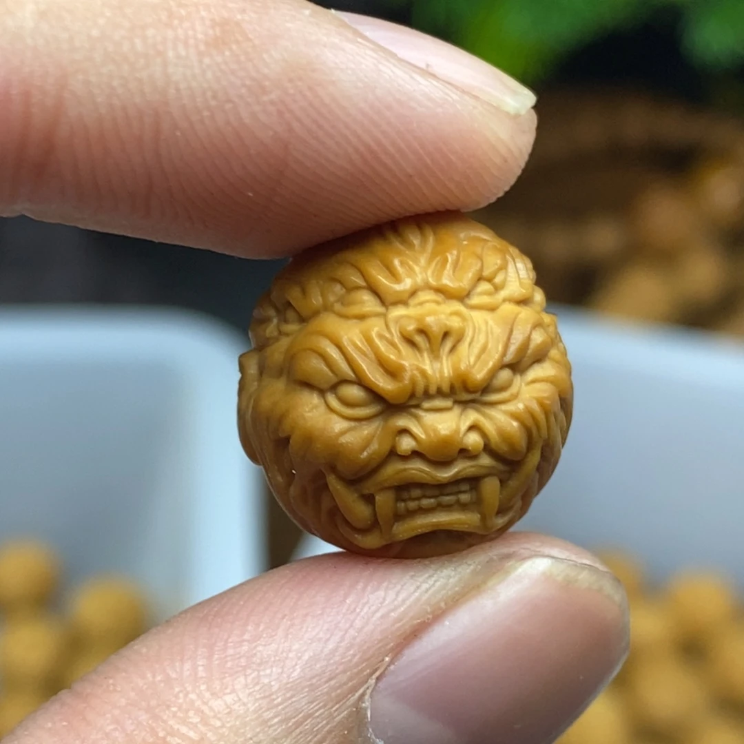 猴头核桃吊坠九目夜叉素