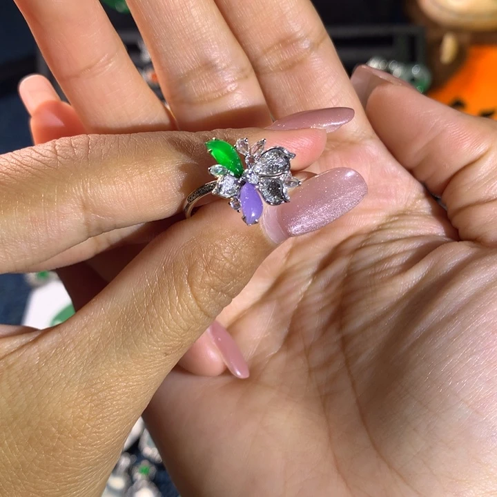 翡翠18K金镶嵌戒指随形