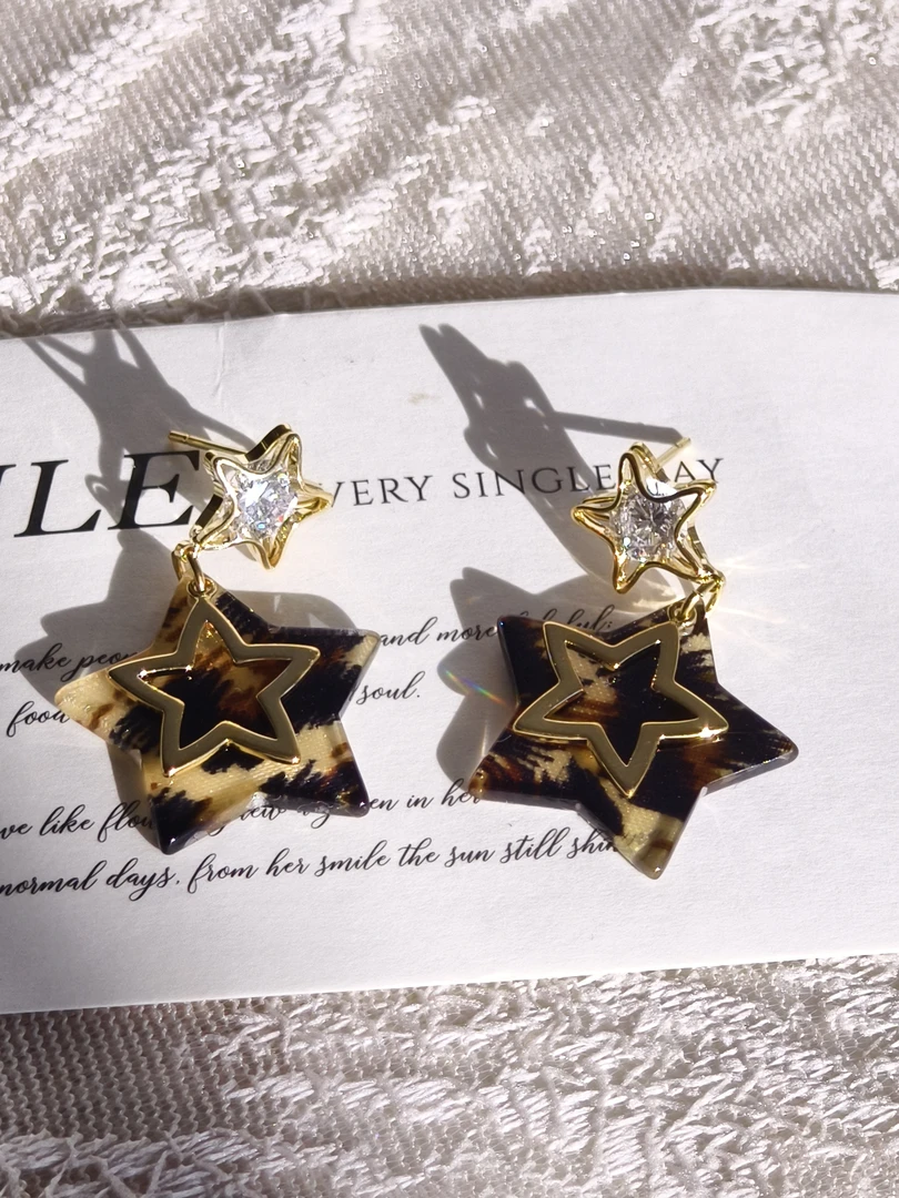 铜合金锆石耳饰 铜合金锆石耳饰 复古星星长款耳环法式轻奢小众