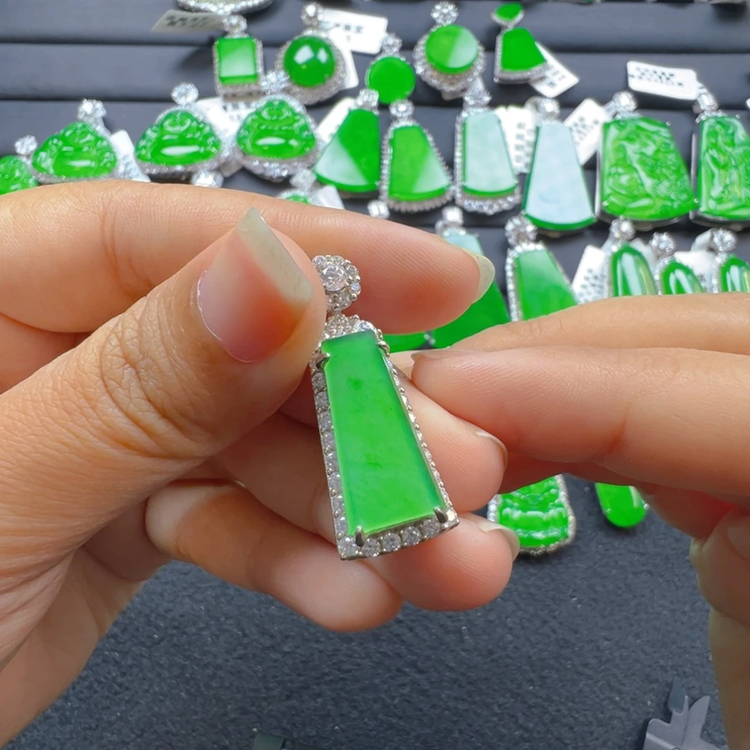 翡翠银S925镶嵌颈饰