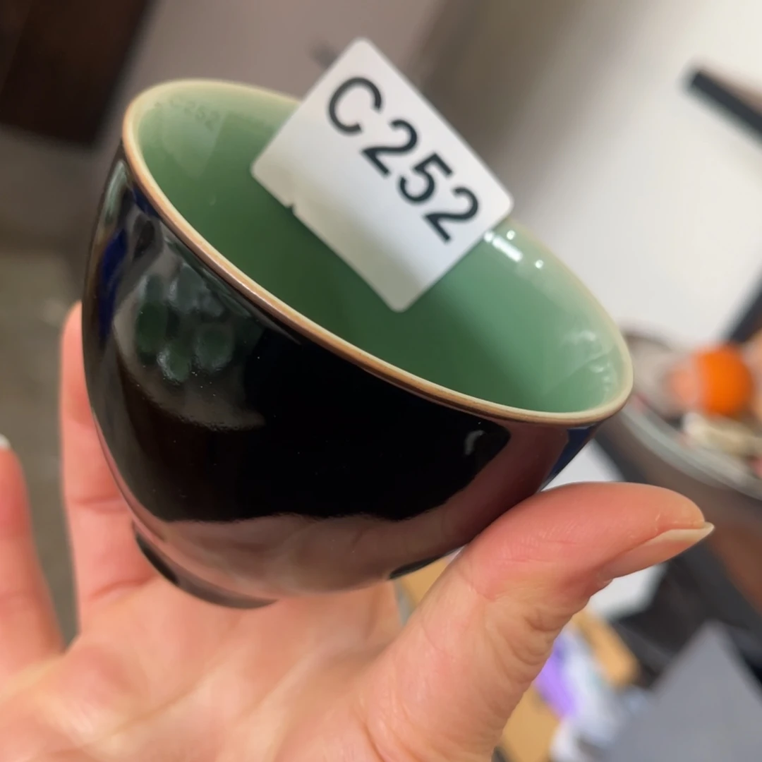 瓷片哈哈哈哈哈哈哈哈哈哈吧