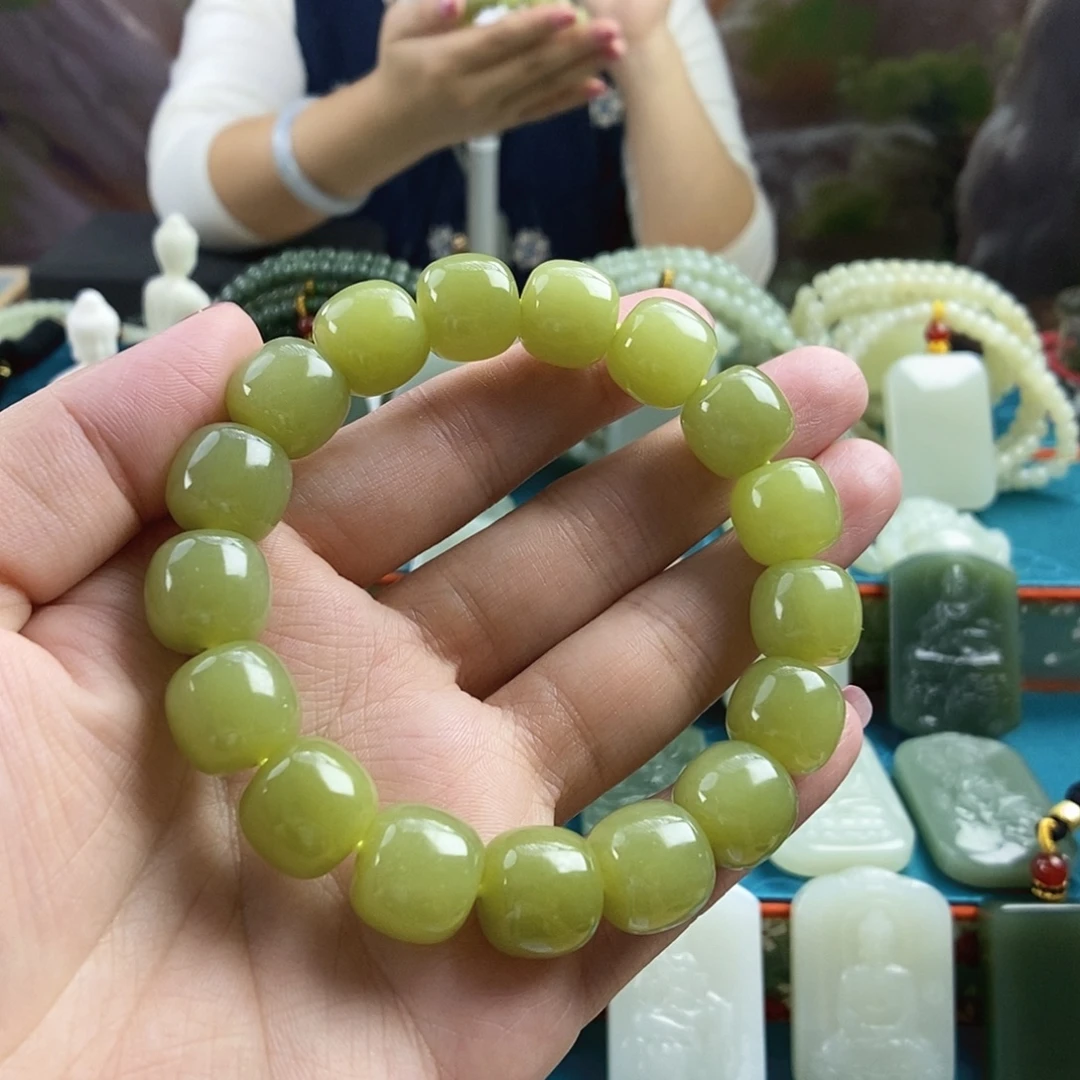 和田玉未镶嵌手串