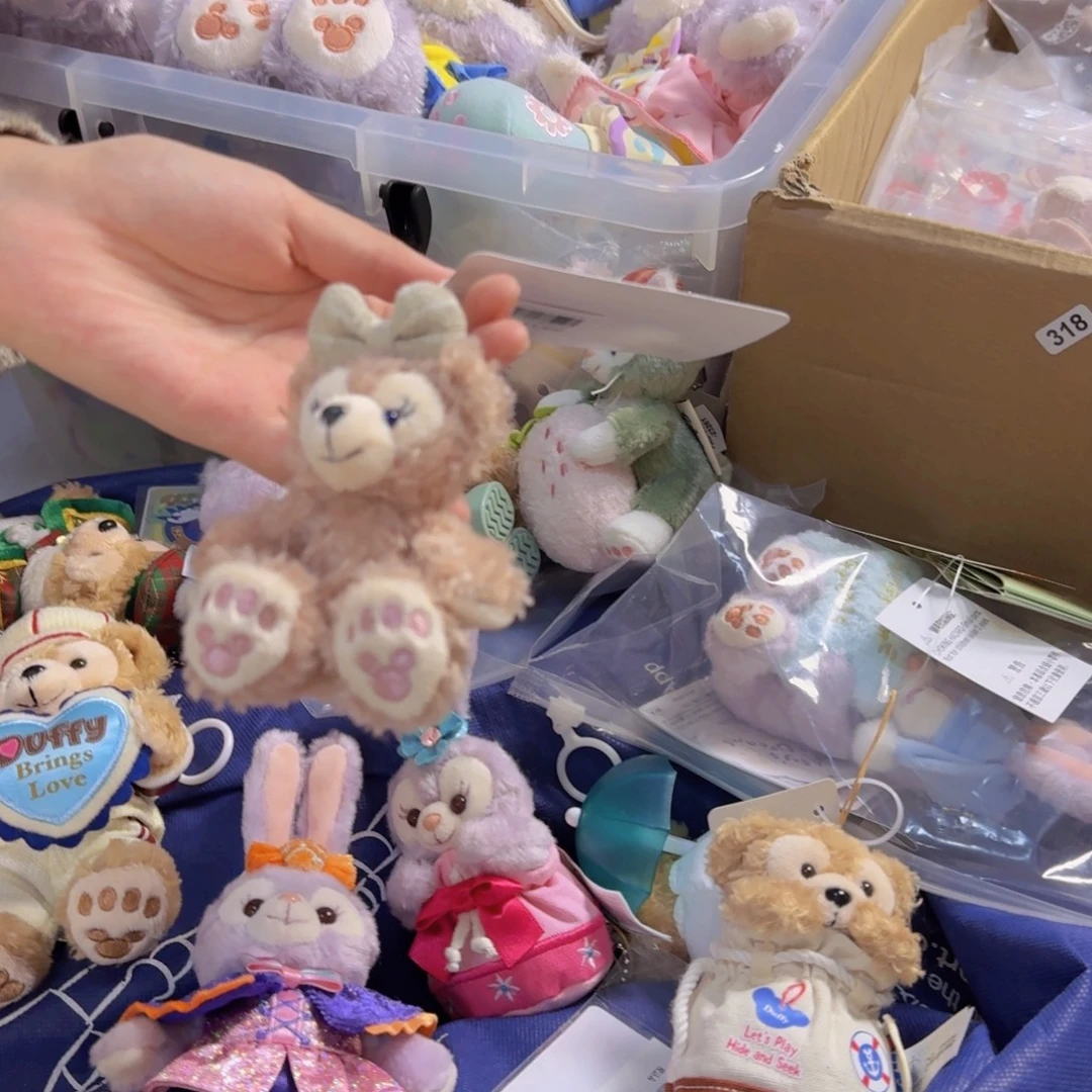 东迪裸坐姿玫玫牌齐