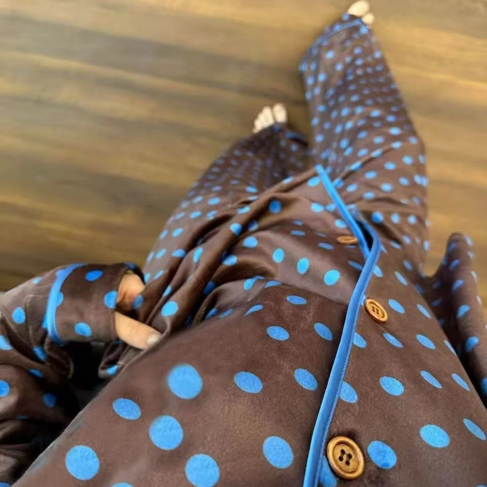 秋冬季加绒加厚波点海岛绒睡衣女可爱甜美小香风长袖家居服套装