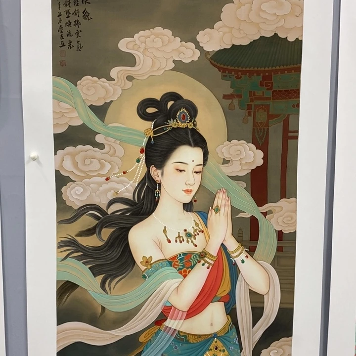 手绘作品等多种形式进行