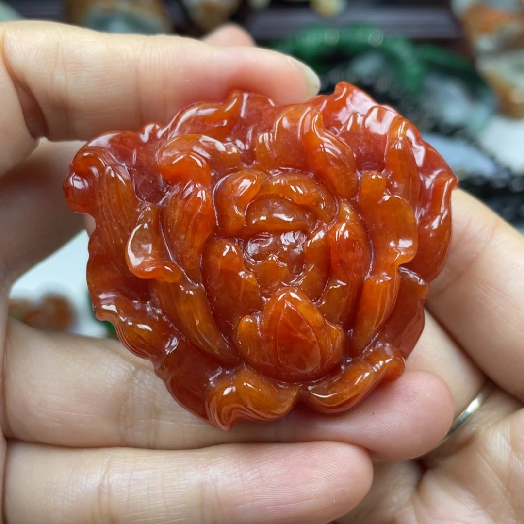 忆***梦翡翠未镶嵌颈饰牌子