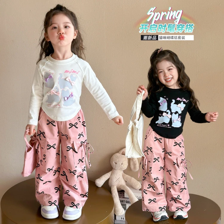女宝宝春秋新款套装2025年新款时尚潮流猫咪蝴蝶结工装裤两件套