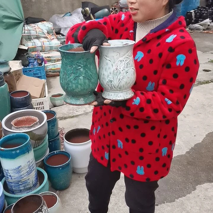口14高20瑕疵两个盆子。。