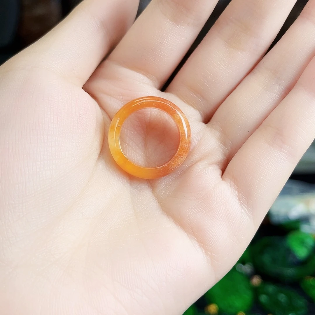 颈饰未镶嵌翡翠多样性