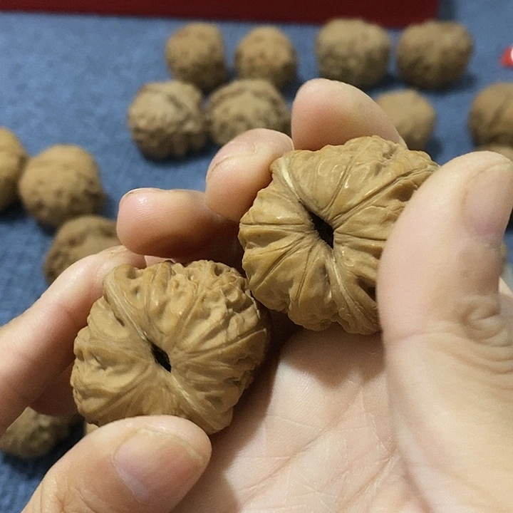 永***间手串文玩核桃元宝