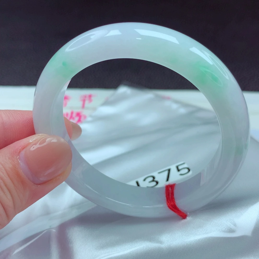 翡翠手镯未镶嵌手镯88