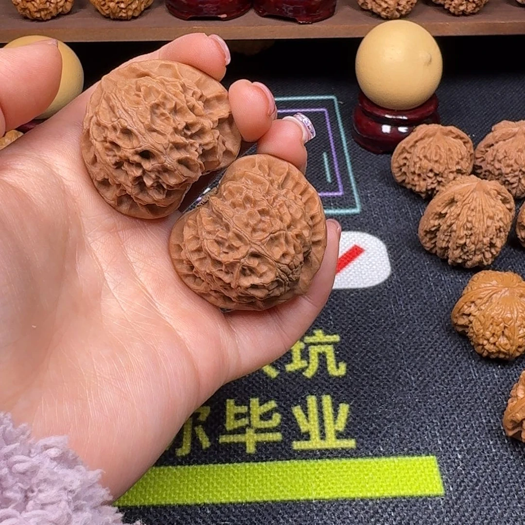 文玩核桃吊坠41全品宫灯