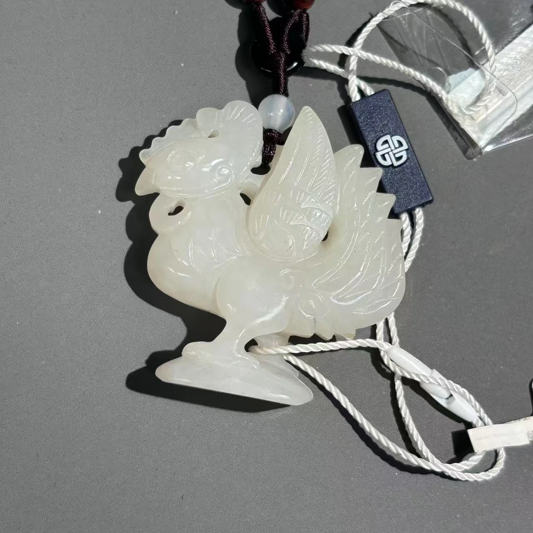 清代和田玉鸡挂件