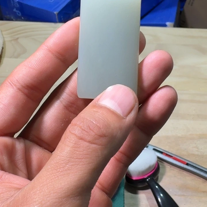 未镶嵌和田玉（糖玉）挂件