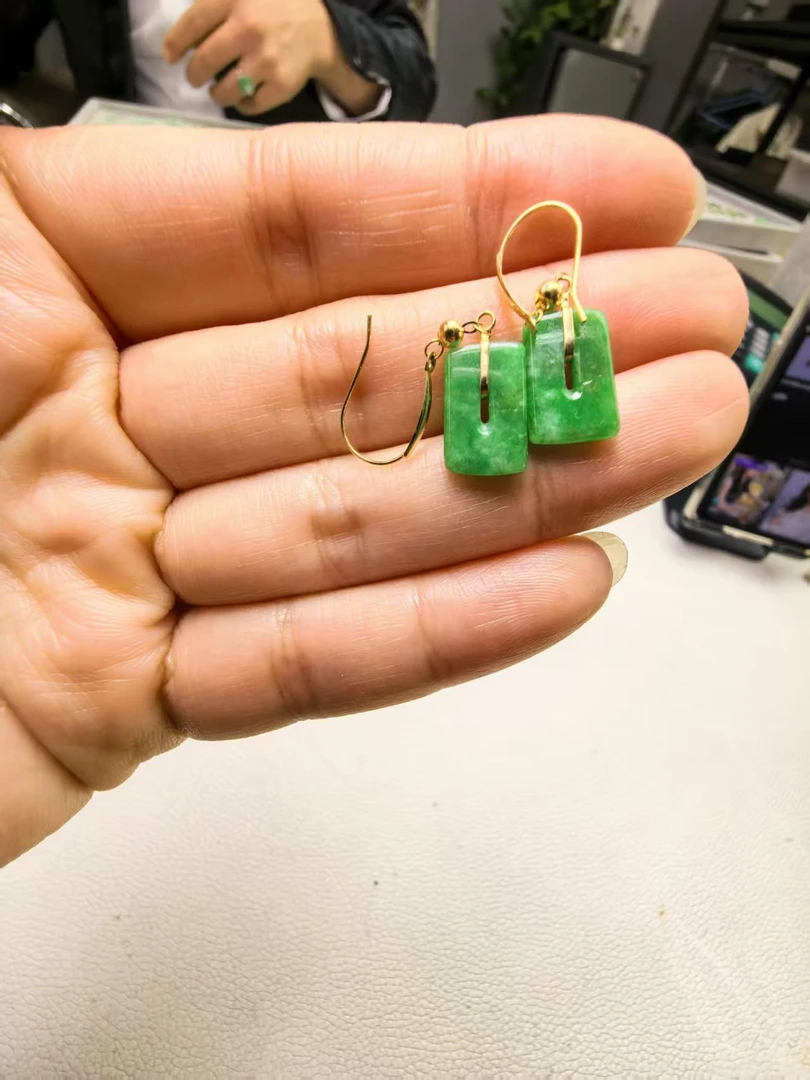 缅甸A货翡翠耳饰18K多样性发货其一