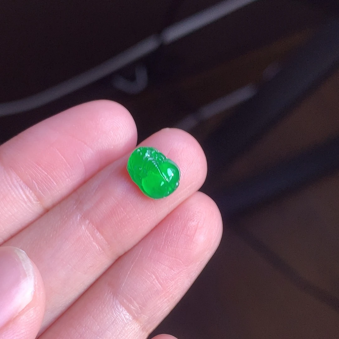 *****翡翠未镶嵌颈饰高冰绿貔貅