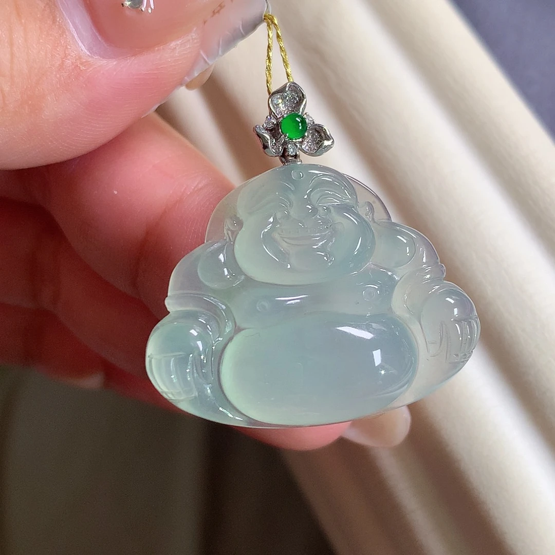 翡翠18K金镶嵌颈饰佛公