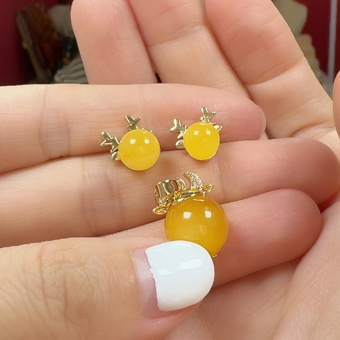 蜜蜡未镶嵌耳饰套装