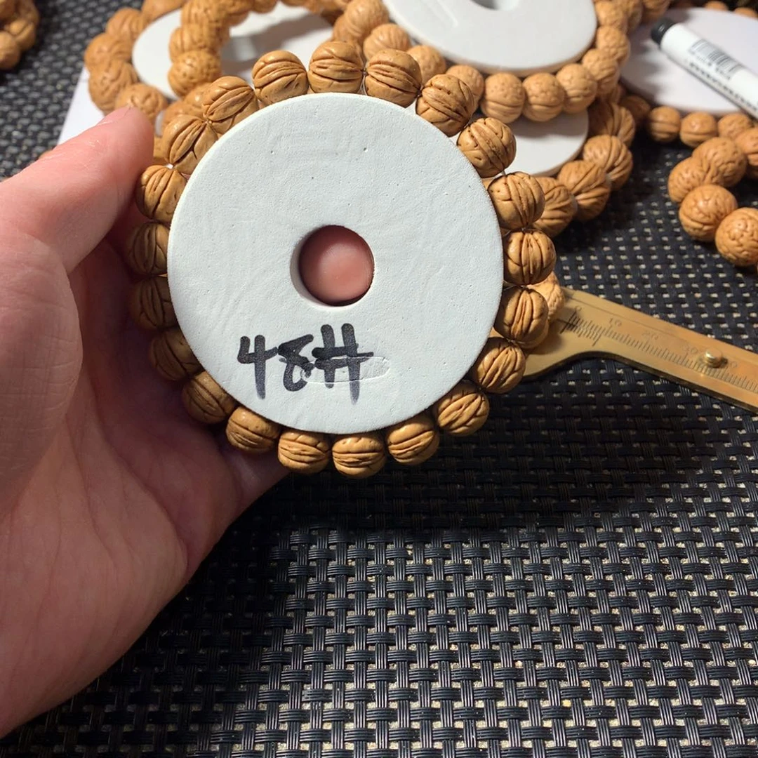 佰***号手串桃核48号链接，