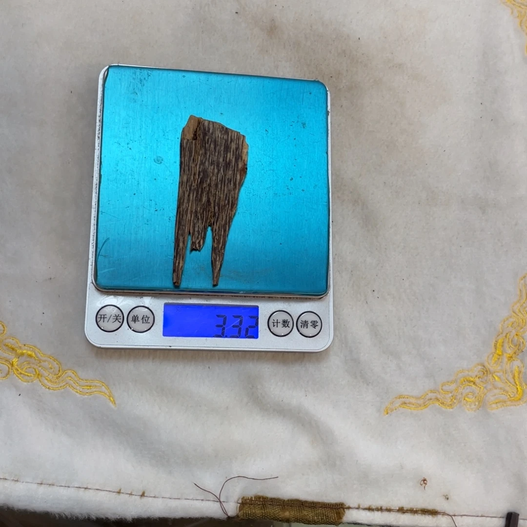 沉香沉香碎屑越南芽庄野花香蜜甜