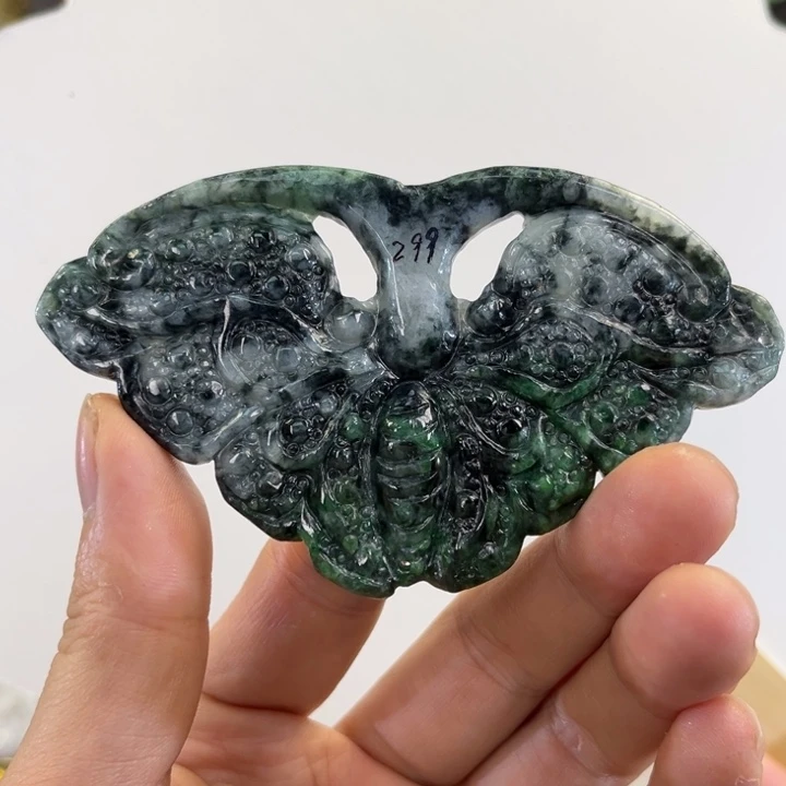 翡翠吊坠(赠链)未镶嵌代编织