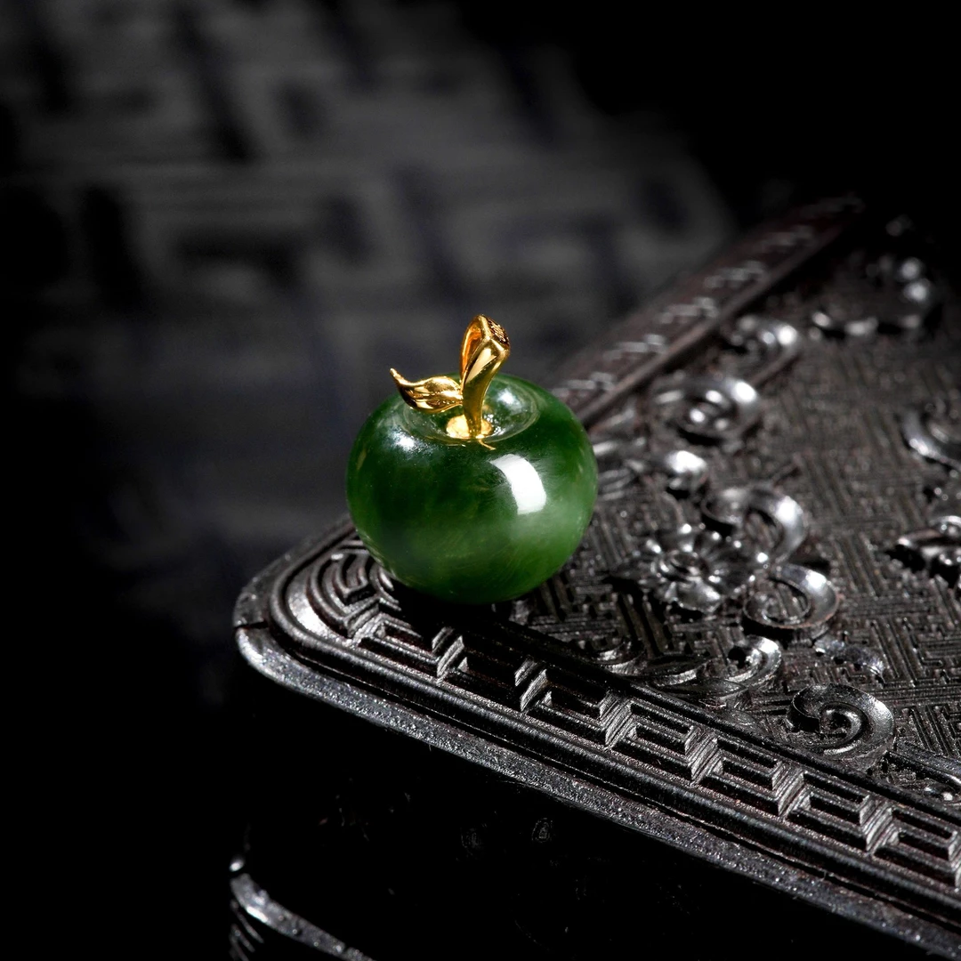 【博姐精选】平安·和田玉碧玉冰猫18K精品吊坠D6458