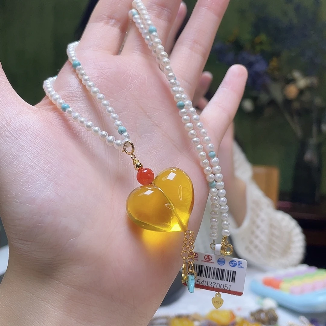 琥珀未镶嵌裸石吊坠