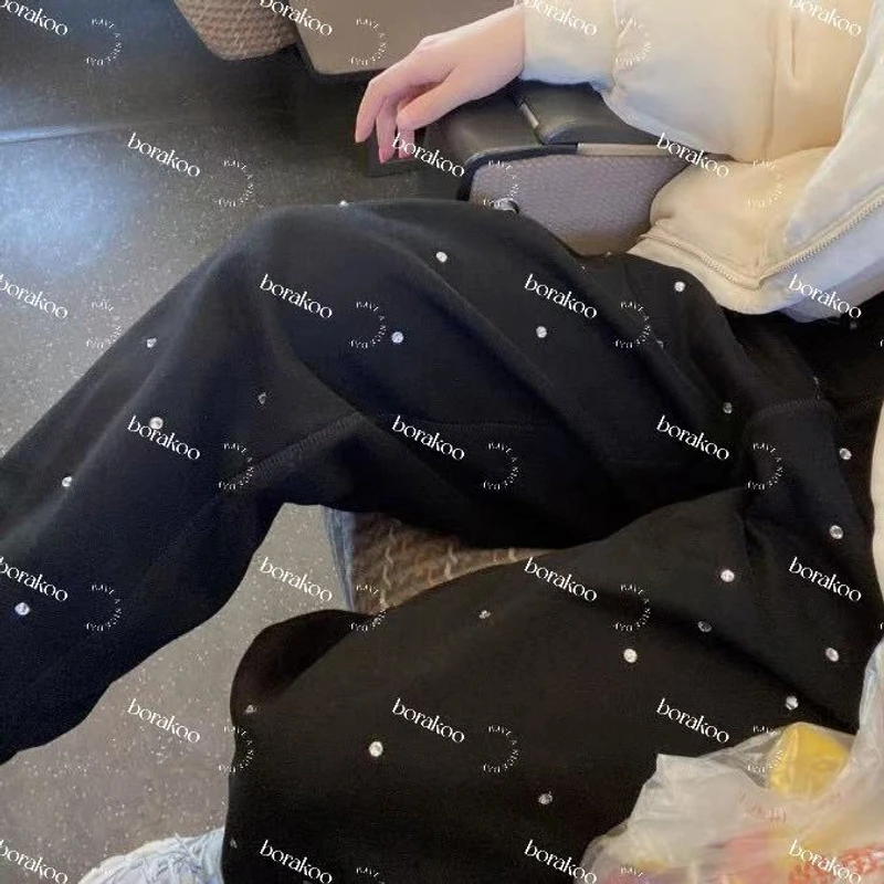 【BORAKOO】黑色亮钻小脚休闲裤