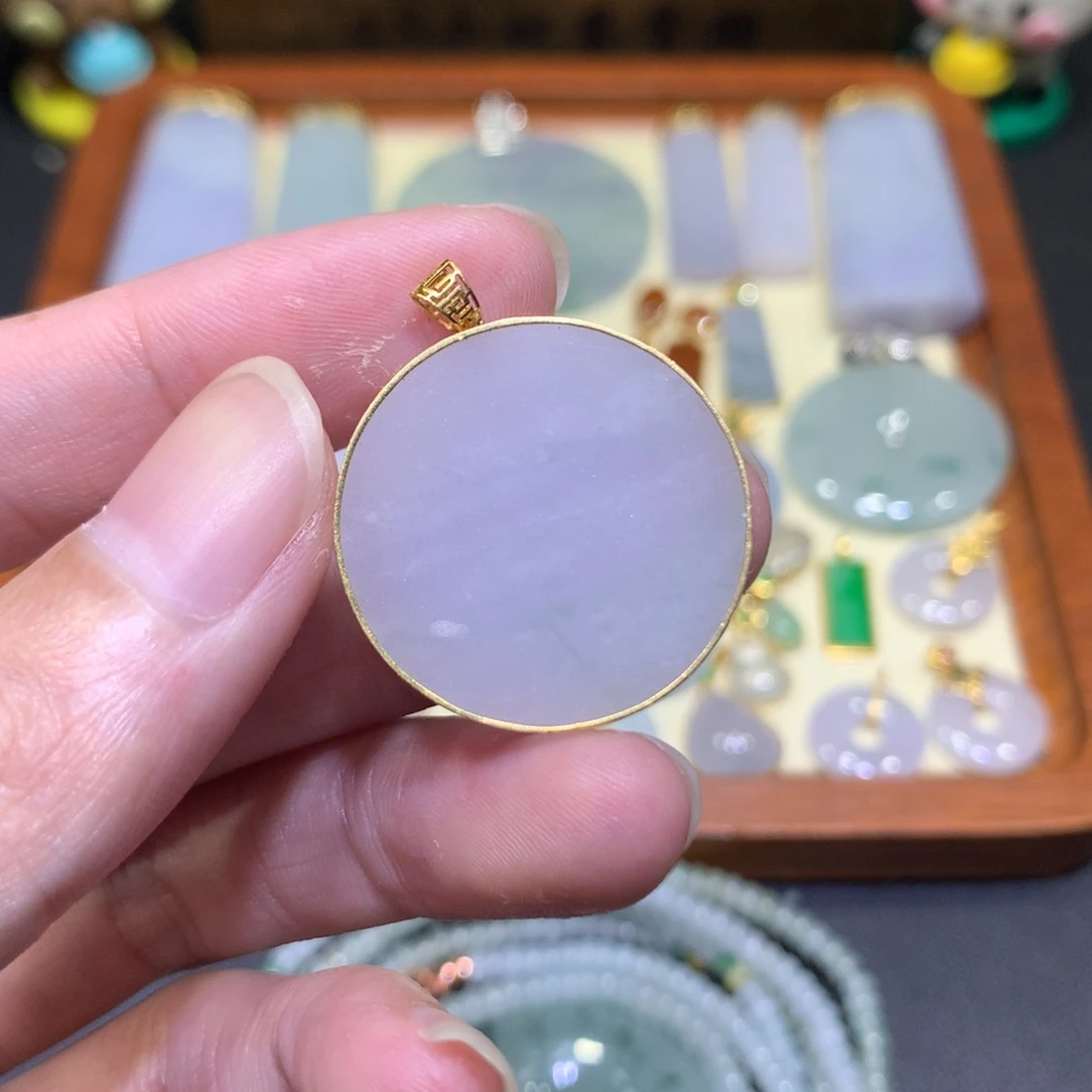 吊坠(不含链)18K金镶嵌翡翠