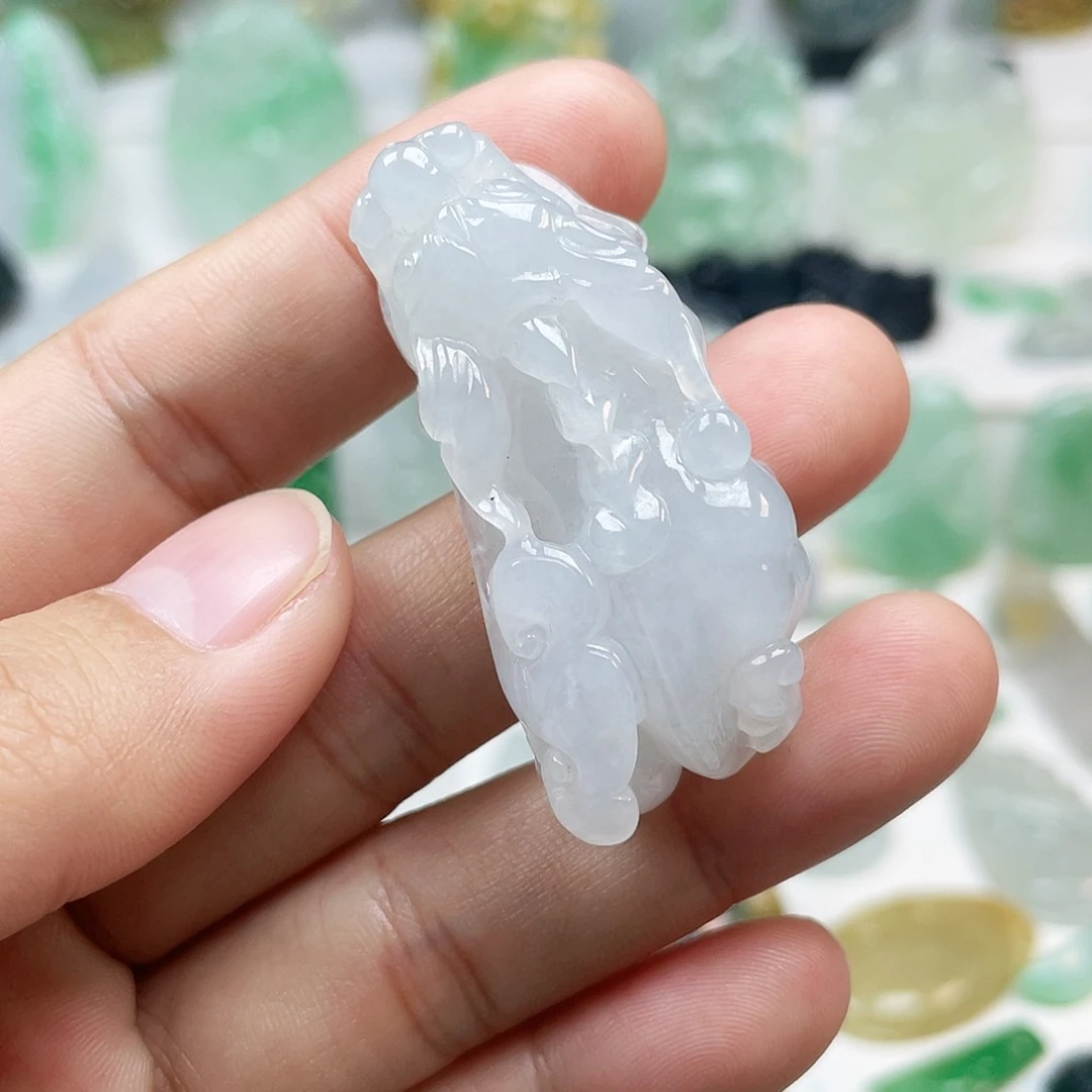 翡翠颈饰未镶嵌貔貅