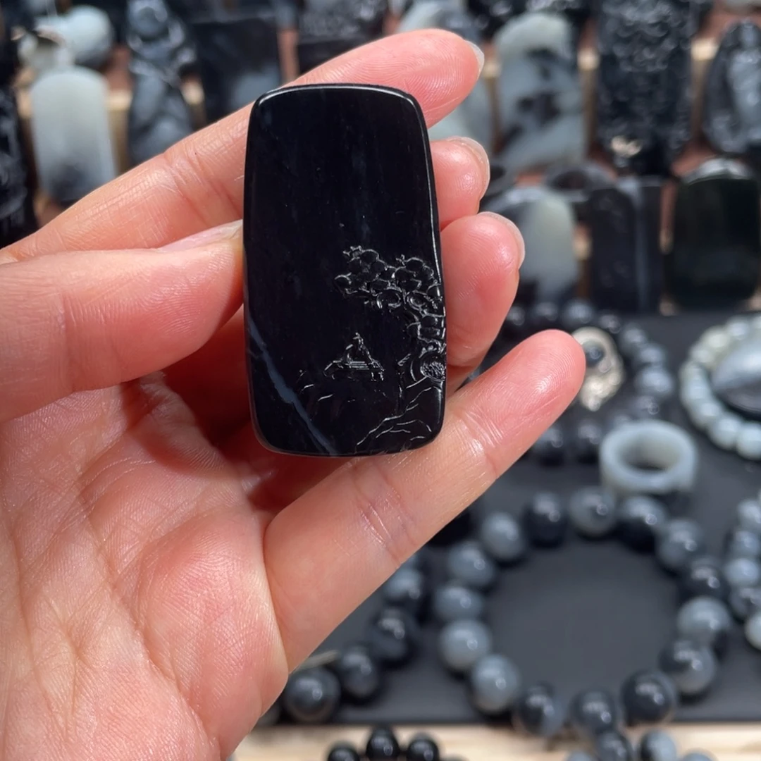 和田玉未镶嵌颈饰