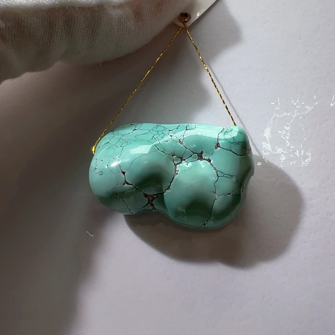 绿松石未镶嵌挂件