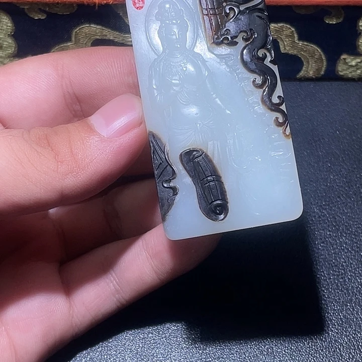 林***总颈饰未镶嵌和田玉CC