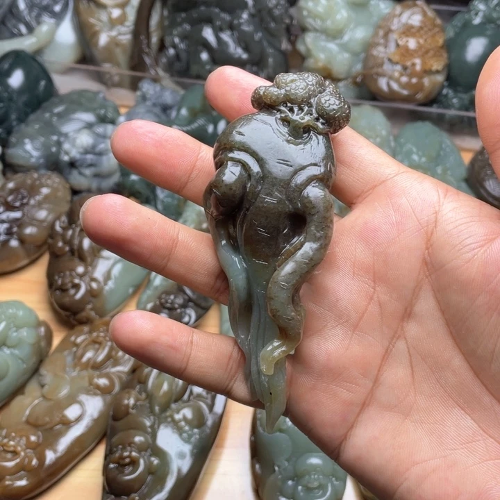 和田玉未镶嵌挂件