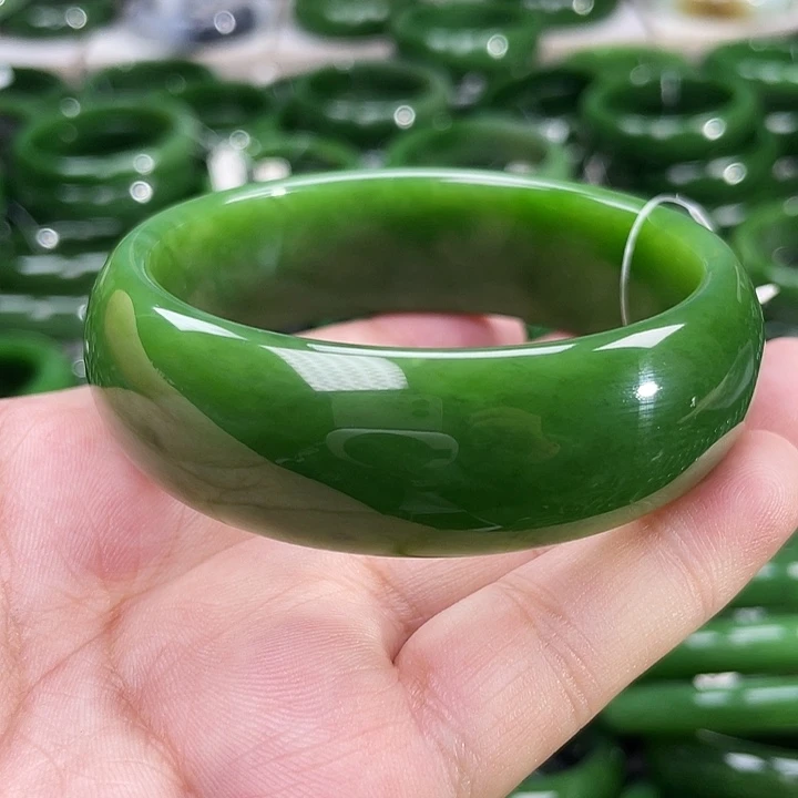 未镶嵌手镯和田玉（碧玉）