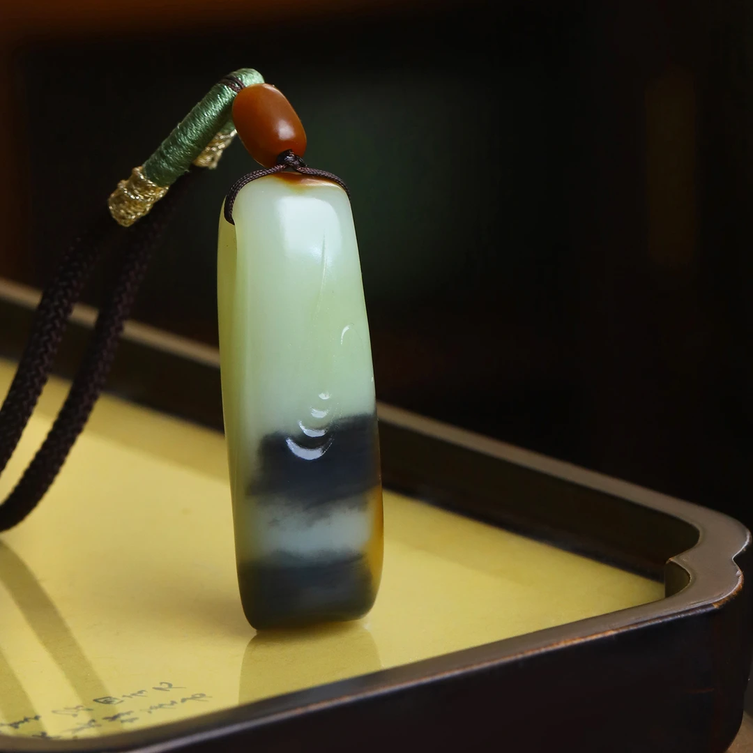 新疆和田玉楼兰三色随型无事牌子男士吊坠男款挂件女士挂坠女款