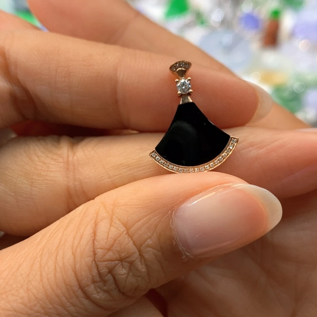 翡翠颈饰18K金镶嵌缅甸