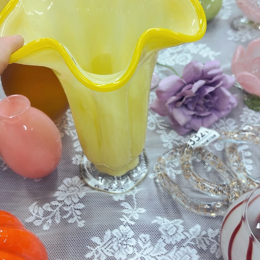 微瑕安妮家居花瓶摆件